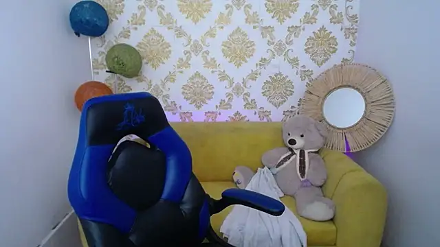 Snapshot of ALISS_M_ chatting on February 2026 09:11:02 PM ALISS M online show from February 2026 09:11:02 PM