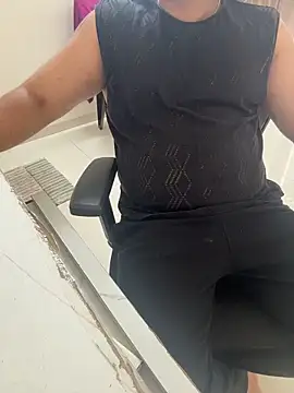 Snapshot of Rah0091 chatting on February 2026 07:29:02 AM Rah0091 online show from February 2026 07:29:02 AM