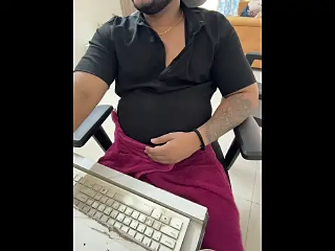 Snapshot of Rah0091 chatting on February 2026 06:45:01 AM Rah0091 online show from February 2026 06:45:01 AM