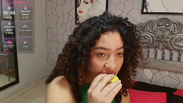 Snapshot of meganrousx chatting on March 2026 01:17:02 PM meganrousx online show from March 2026 01:17:02 PM