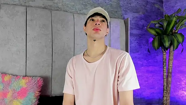 Snapshot of Elbombondelcircuit chatting on February 2026 11:54:02 AM Elbombondelcircuit online show from February 2026 11:54:02 AM