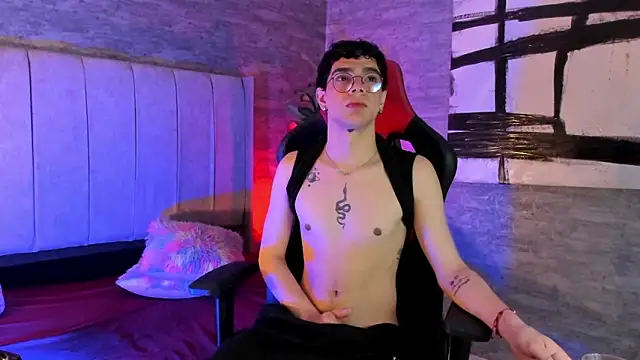 Snapshot of Elbombondelcircuit chatting on March 2026 06:37:01 AM Elbombondelcircuit online show from March 2026 06:37:01 AM