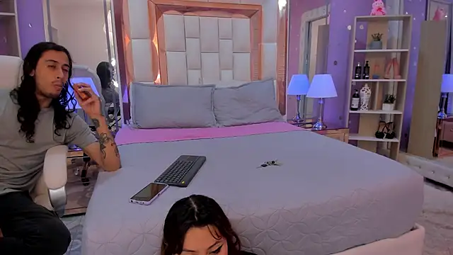 Goldentemptation  online show from April 2026 07:58:02 PM