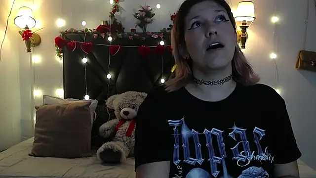 Sharma Amayra online show from March 2026 07:04:02 PM