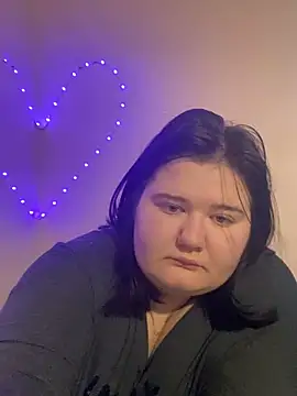 Snapshot of AngelKiras chatting on February 2026 07:40:01 AM AngelKiras online show from February 2026 07:40:01 AM