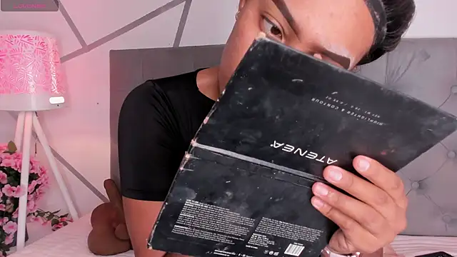 Snapshot of Khloe_Rosee chatting on February 2026 07:45:01 PM Khloe Rosee online show from February 2026 07:45:01 PM