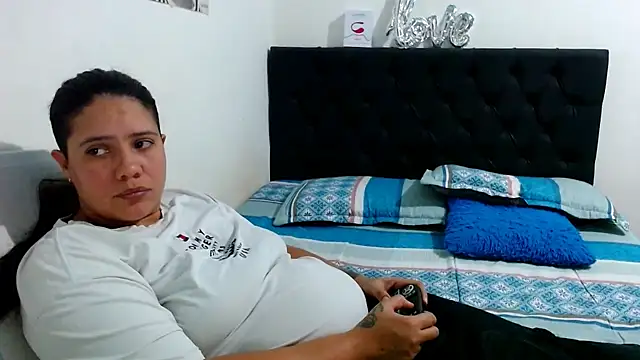 suzy paz online show from March 2026 09:58:01 PM