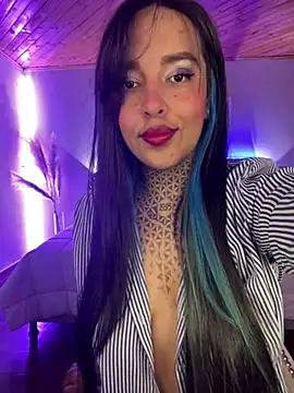 Annie Alicee online show from March 2026 02:45:01 PM