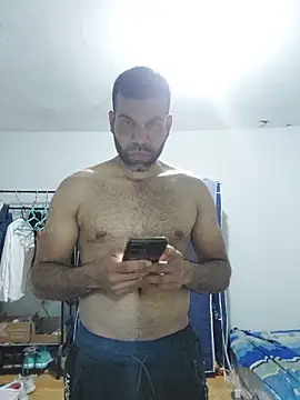 Snapshot of thom_1 chatting on June 2026 01:52:01 AM thom 1 online show from June 2026 01:52:01 AM