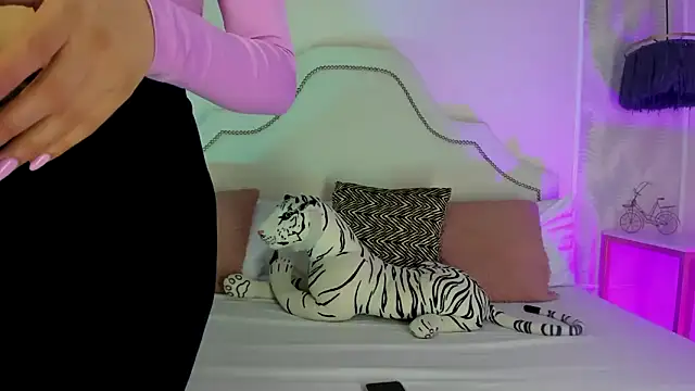 niicole garner online show from March 2026 04:57:01 PM