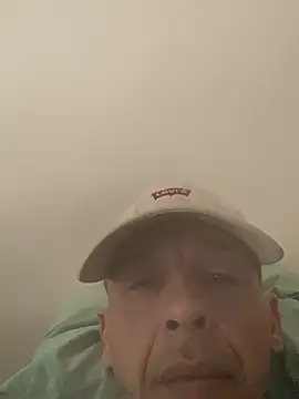 Snapshot of creativeX chatting on February 2026 10:33:01 AM creativeX online show from February 2026 10:33:01 AM