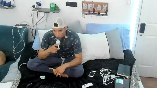 JokerAndyKenwood online show from April 2026 10:34:02 PM