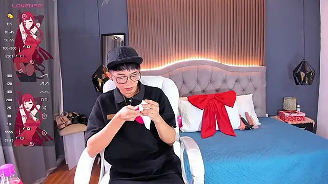 Snapshot of Noa_03 chatting on June 2026 06:13:02 PM Noa 03 online show from June 2026 06:13:02 PM