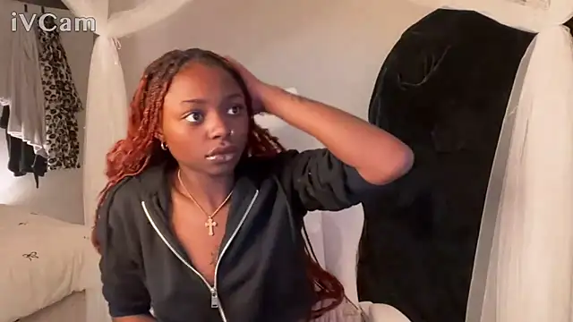 Snapshot of missbbydior chatting on February 2026 08:36:01 PM missbbydior online show from February 2026 08:36:01 PM