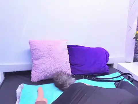 Snapshot of ZombitchX chatting on February 2026 05:52:01 AM ZombitchX online show from February 2026 05:52:01 AM