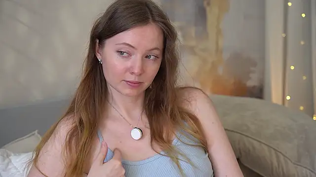 moan elisa online show from March 2026 03:32:01 AM