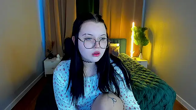 Kira G0ld online show from March 2026 01:02:02 AM