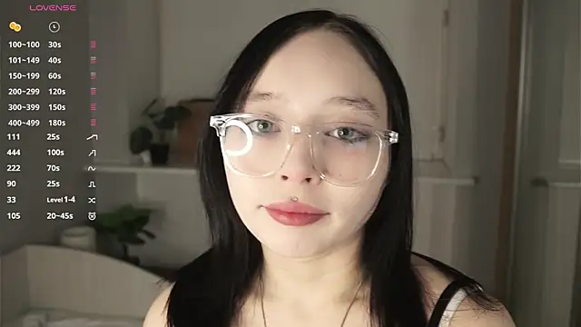 HannaHayles online show from February 2026 06:15:01 PM