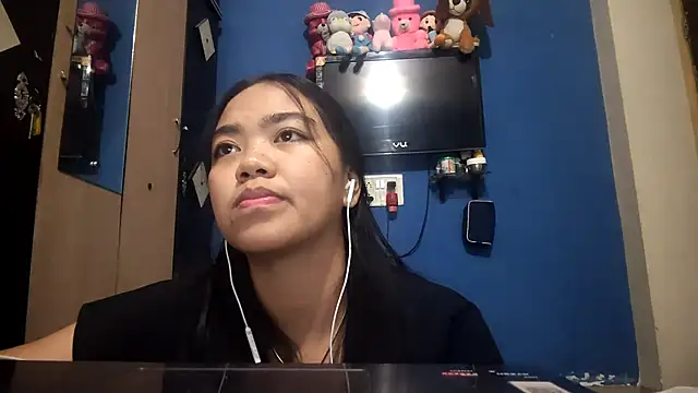 Snapshot of AntoninaDamewood chatting on February 2026 07:13:02 AM AntoninaDamewood online show from February 2026 07:13:02 AM