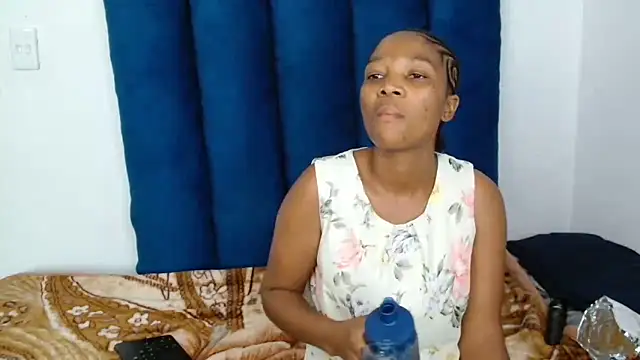 Snapshot of ForeverSexy_ chatting on February 2026 01:44:01 PM ForeverSexy online show from February 2026 01:44:01 PM