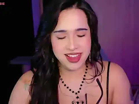 Snapshot of DIVINANGELA chatting on May 2026 03:44:02 AM DIVINANGELA online show from May 2026 03:44:02 AM