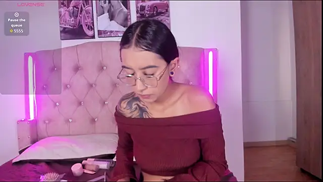 Snapshot of liittle__baby chatting on February 2026 11:53:02 AM liittle baby online show from February 2026 11:53:02 AM