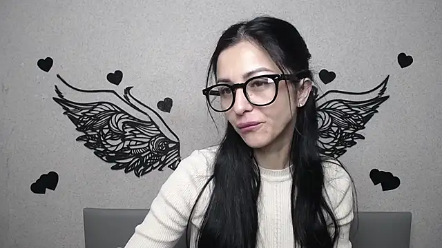 Snapshot of EvaClarkk chatting on May 2026 05:47:01 AM EvaClarkk online show from May 2026 05:47:01 AM
