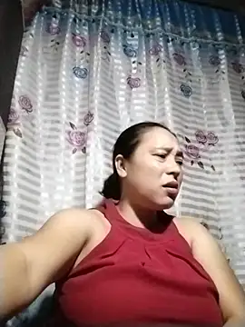 Snapshot of May_Bombs chatting on February 2026 09:42:01 PM May Bombs online show from February 2026 09:42:01 PM