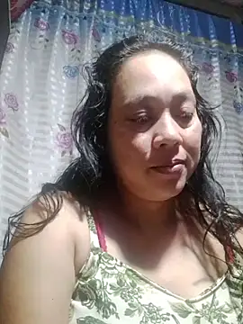 Snapshot of May_Bombs chatting on February 2026 07:58:02 PM May Bombs online show from February 2026 07:58:02 PM