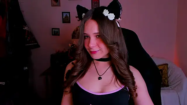 LanaLovely online show from May 2026 06:32:01 AM