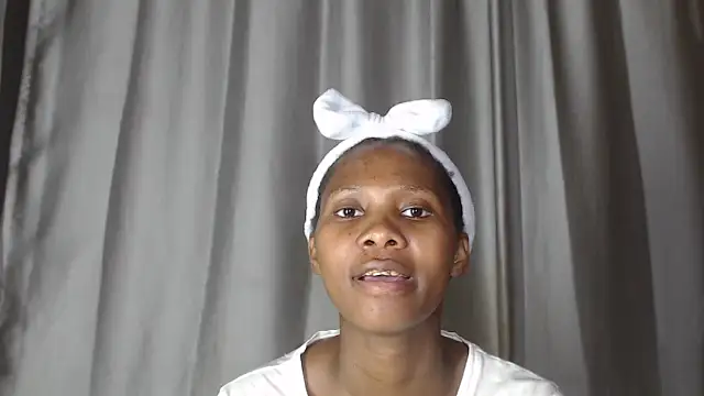 PussyFarrie online show from March 2026 11:14:01 AM