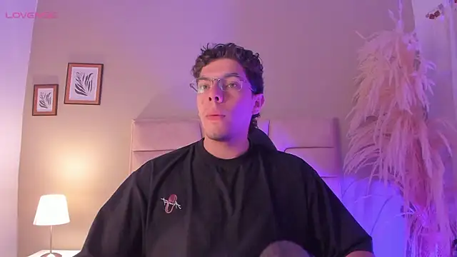 Snapshot of Axel_Creed chatting on February 2026 10:43:01 AM Axel Creed online show from February 2026 10:43:01 AM