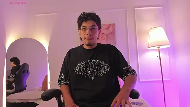 Snapshot of Axel_Creed chatting on February 2026 02:45:01 AM Axel Creed online show from February 2026 02:45:01 AM