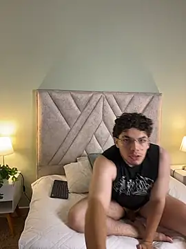 Snapshot of Axel_Creed chatting on February 2026 02:32:01 AM Axel Creed online show from February 2026 02:32:01 AM