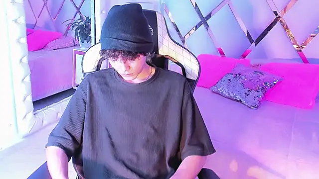 thanier 18 online show from February 2026 07:36:01 PM