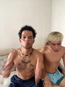 MaxyRyan online show from April 2026 02:47:02 PM