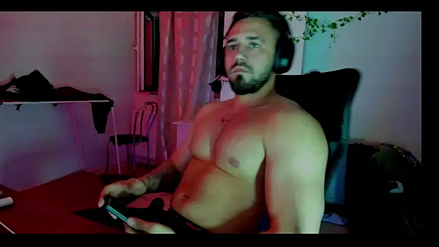 RaulMaxel online show from April 2026 12:09:02 AM