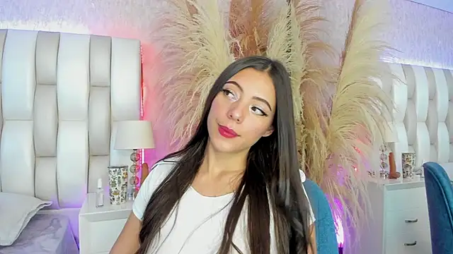 Snapshot of Sophi_rae chatting on April 2026 08:21:01 PM Sophi rae online show from April 2026 08:21:01 PM