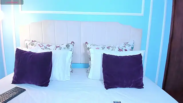 Snapshot of ashley_foox chatting on February 2026 03:07:02 AM ashley foox online show from February 2026 03:07:02 AM