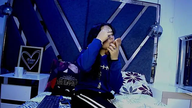 Snapshot of Maggyx chatting on June 2026 01:34:01 PM Maggyx online show from June 2026 01:34:01 PM