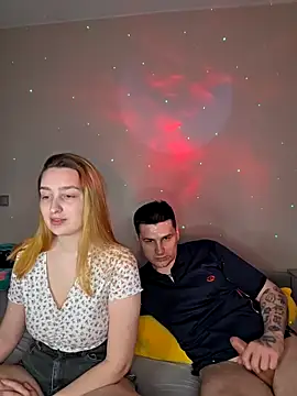 Snapshot of ToxyFoxyy chatting on February 2026 12:00:01 PM ToxyFoxyy online show from February 2026 12:00:01 PM