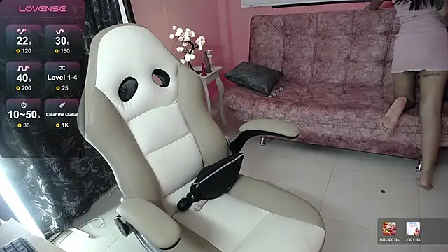 Snapshot of NatashaHot158 chatting on February 2026 07:43:01 PM NatashaHot158 online show from February 2026 07:43:01 PM