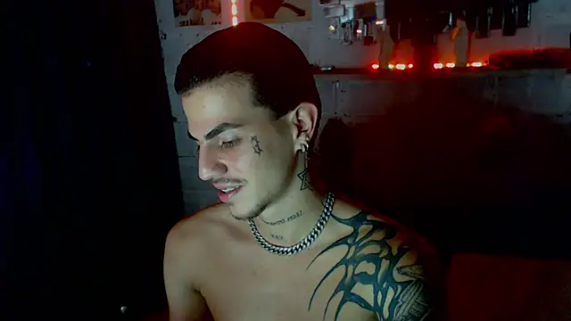 Snapshot of paul-mendezx chatting on February 2026 06:11:01 PM paul-mendezx online show from February 2026 06:11:01 PM