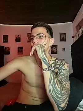 paul-mendezx online show from April 2026 07:07:02 PM