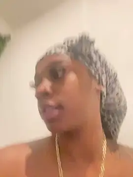 Snapshot of prettybrown9 chatting on February 2026 01:55:02 AM prettybrown9 online show from February 2026 01:55:02 AM