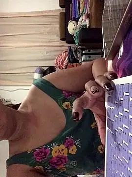 lady candy85 online show from February 2026 05:50:01 PM