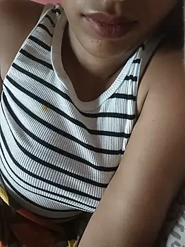 Snapshot of komalsharma99 chatting on May 2026 09:33:01 PM komalsharma99 online show from May 2026 09:33:01 PM