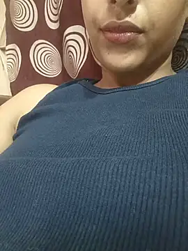 Snapshot of komalsharma99 chatting on June 2026 06:08:01 AM komalsharma99 online show from June 2026 06:08:01 AM