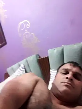 Snapshot of indiandesivillegeboy chatting on May 2026 04:25:02 PM indiandesivillegeboy online show from May 2026 04:25:02 PM
