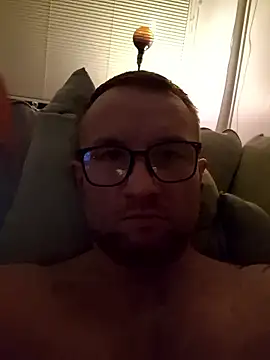 Snapshot of Tommyzzzzzz chatting on January 2026 07:06:02 PM Tommyzzzzzz online show from January 2026 07:06:02 PM